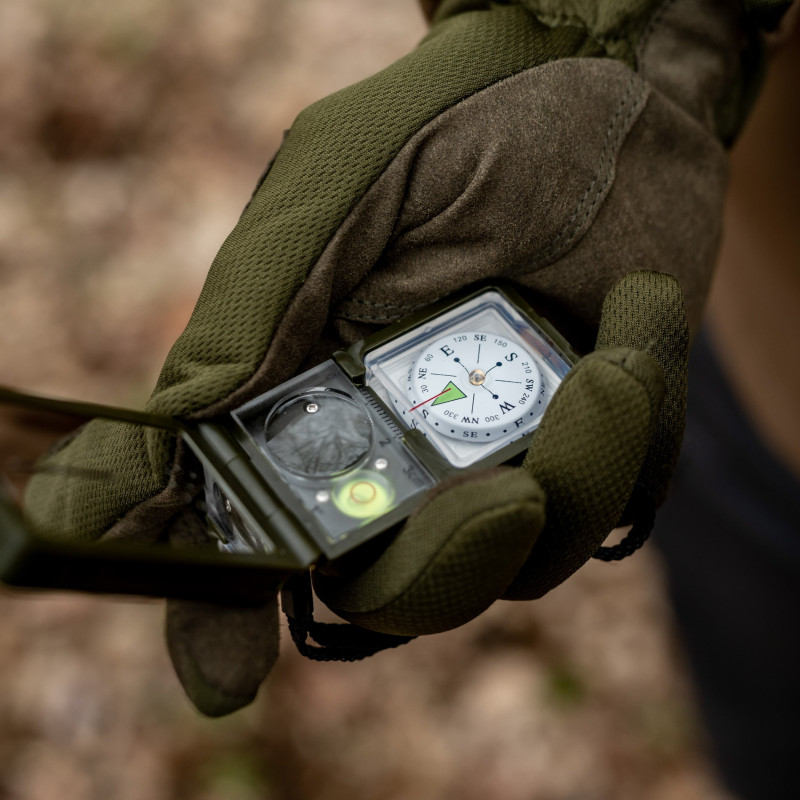 Mil-Tec Multifunktions Kompas Olive | 10-i-1 Survival Kompas med LED & Ildstål